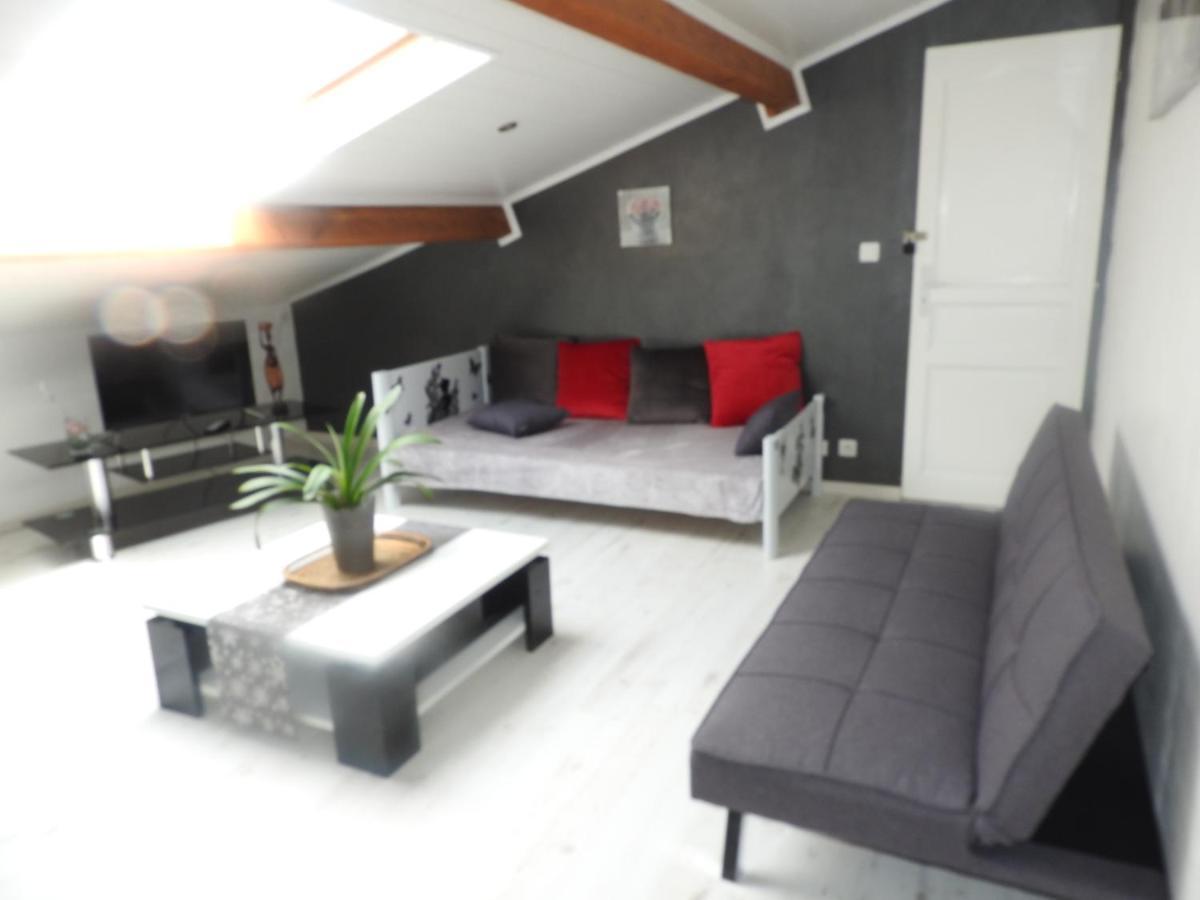 Appartement Mansarde Et Climatise 50 M2 Pompignan  Exterior photo