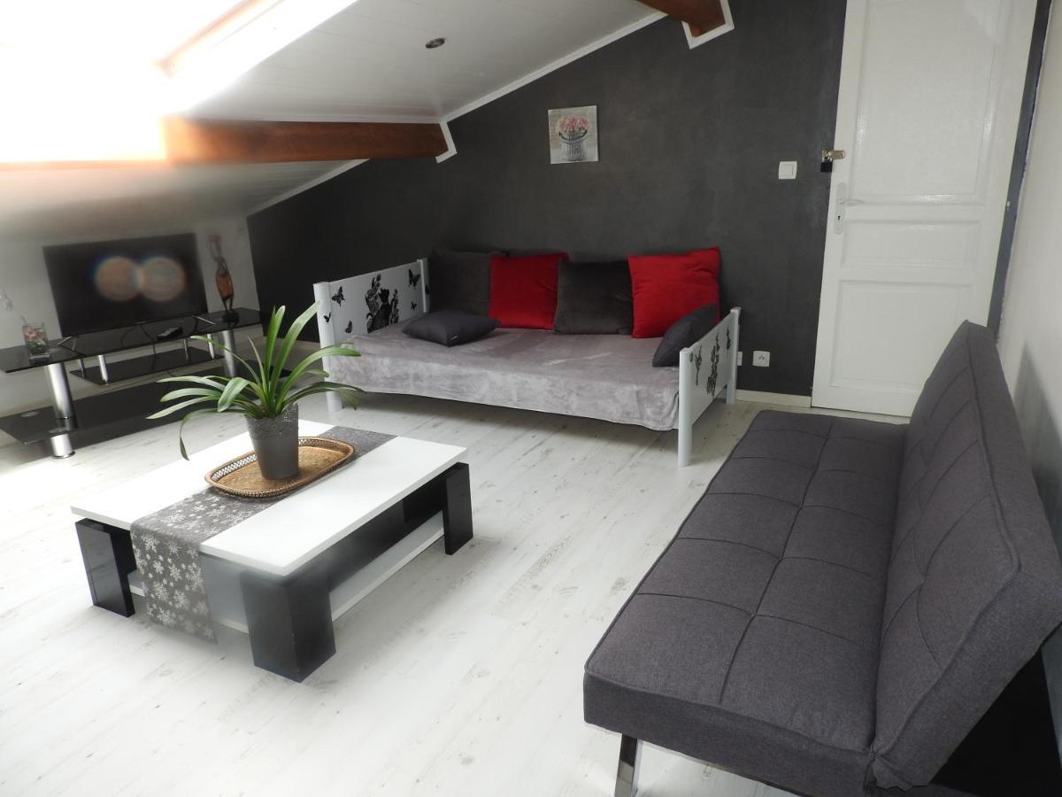 Appartement Mansarde Et Climatise 50 M2 Pompignan  Exterior photo